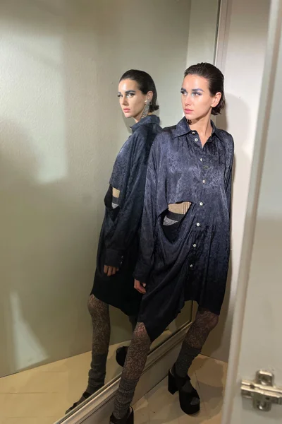 Look 30